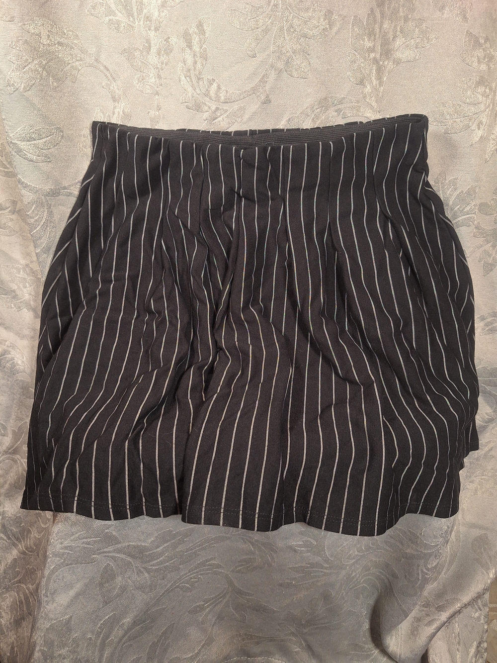 Paperoc Women's Black Pinstripe Skater Skirt Women's L